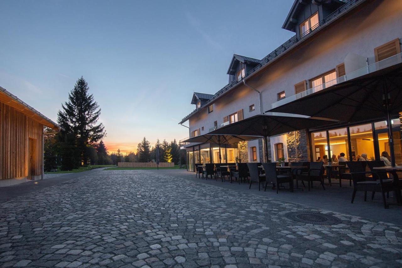 Hotel Tannenhaus Schöneck Eksteriør bilde