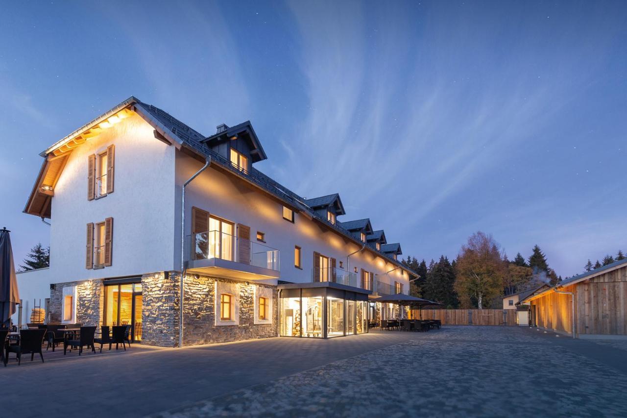 Hotel Tannenhaus Schöneck Eksteriør bilde
